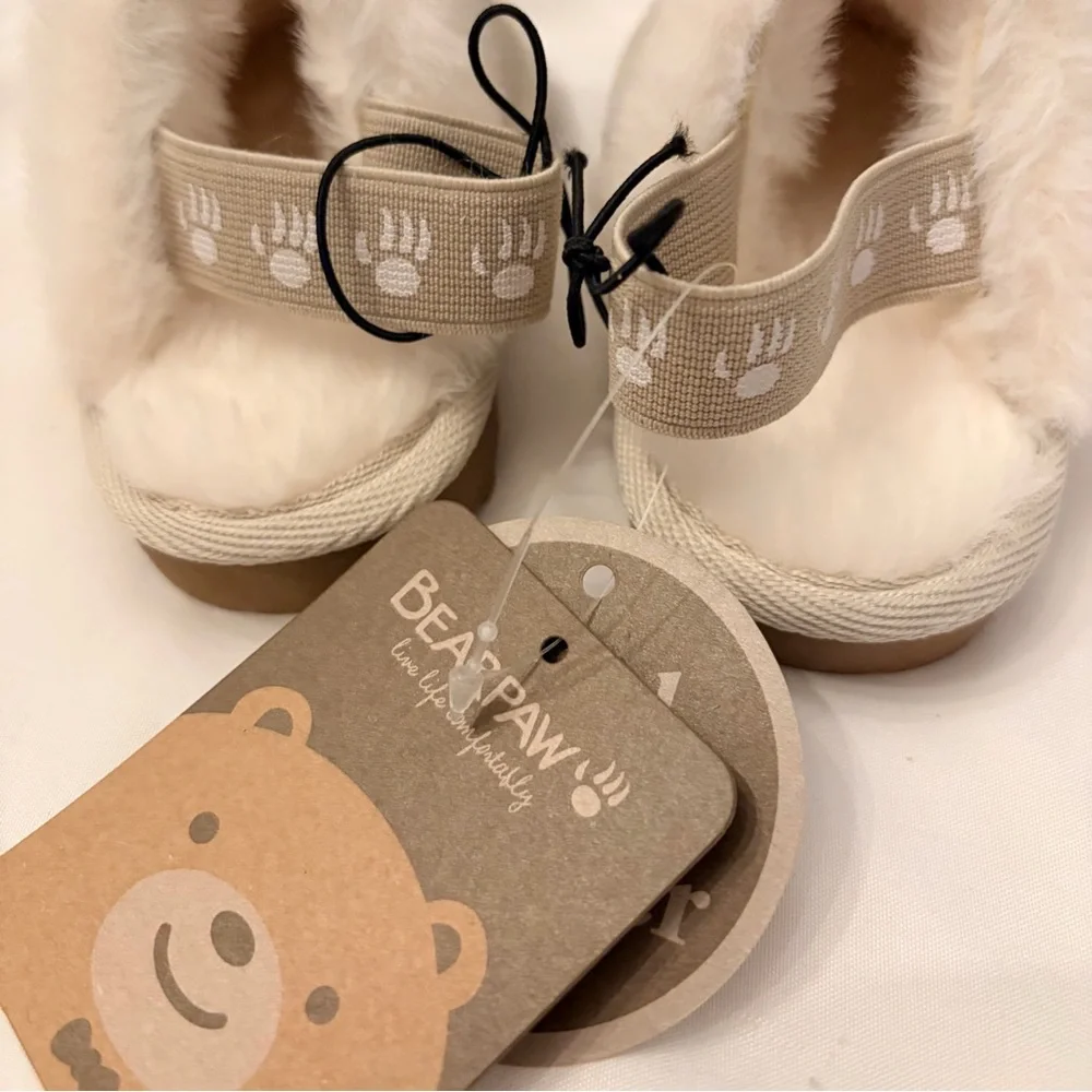 Bearpaw Baby Size 4 (9-12 mo) Champagne Leather Slipper White Faux Fur Flats